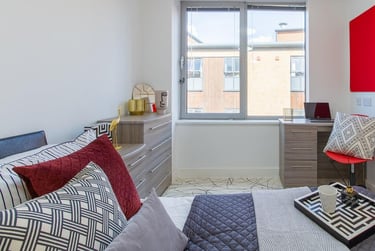 1 bed studio, Queens Terrace, City Centre, Southampton, SO143LR - Image 8